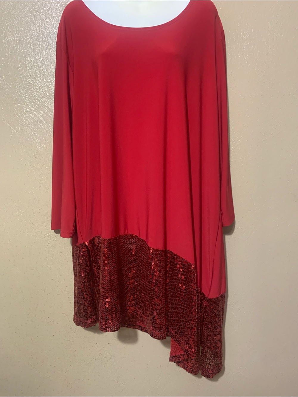 Cato 22/24W  Red Scoop Neck Tunic with Asymmetrical Sequin Hem